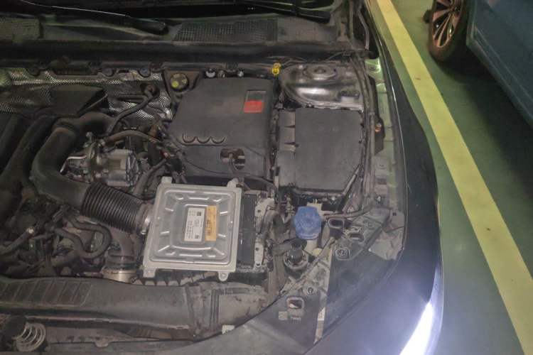 Used Mercedes-Benz CLA 2021 CLA 200 Engine Bay Left