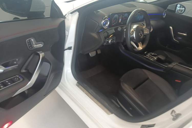 Used Mercedes-Benz CLA 2021 CLA 200 Shooting Brake Driver Seat