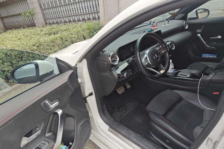 Used Mercedes-Benz CLA 2021 CLA 200 Shooting Brake Driver Seat