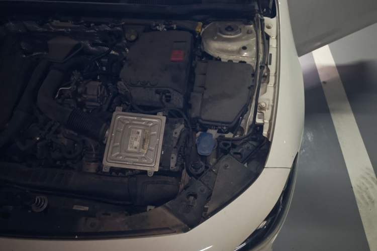 Used Mercedes-Benz CLA 2021 CLA 200 Engine Bay Left