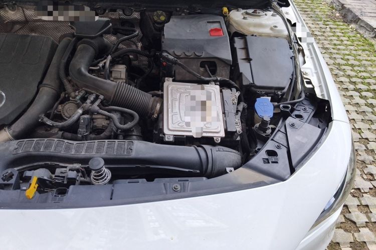 Used Mercedes-Benz CLA 2021 CLA 200 Engine Bay Left