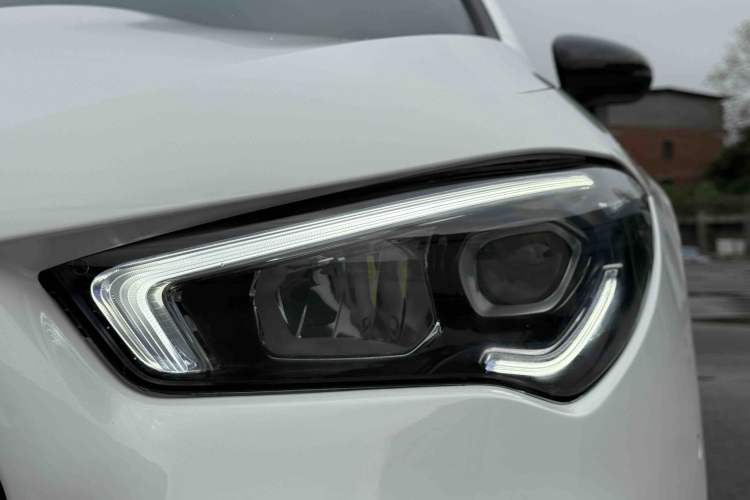 Used Mercedes-Benz CLA 2021 CLA 200 4MATIC Exterior 5