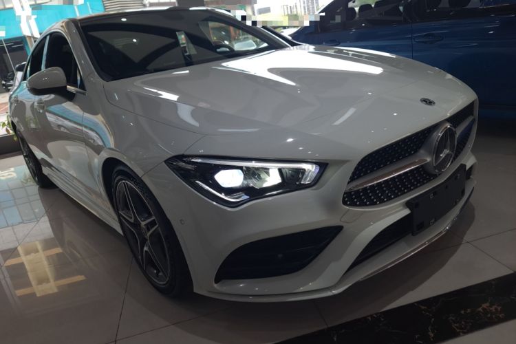 Used Mercedes-Benz CLA 2021 CLA 200 Front Right 45 Deg