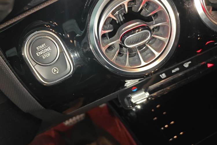 Used Mercedes-Benz CLA 2021 CLA 200 Interior 1