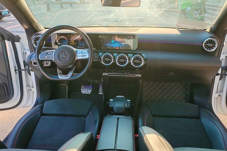 Used Mercedes-Benz CLA 2021 CLA 200 Interior 1