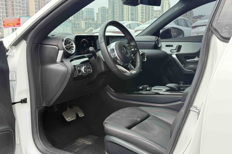 Used Mercedes-Benz CLA 2021 CLA 200 4MATIC Interior 1