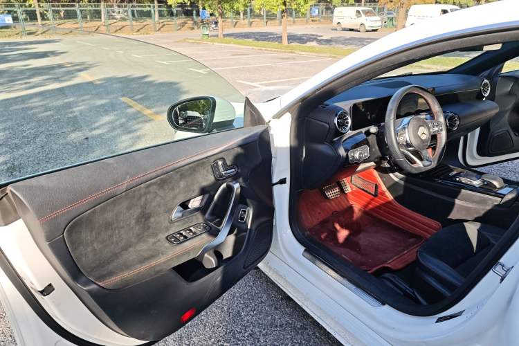 Used Mercedes-Benz CLA 2021 CLA 200 Interior 1