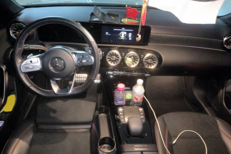 Used Mercedes-Benz CLA 2021 CLA 200 Shooting Brake Interior 2