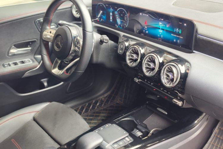 Used Mercedes-Benz CLA 2021 CLA 200 Interior 5