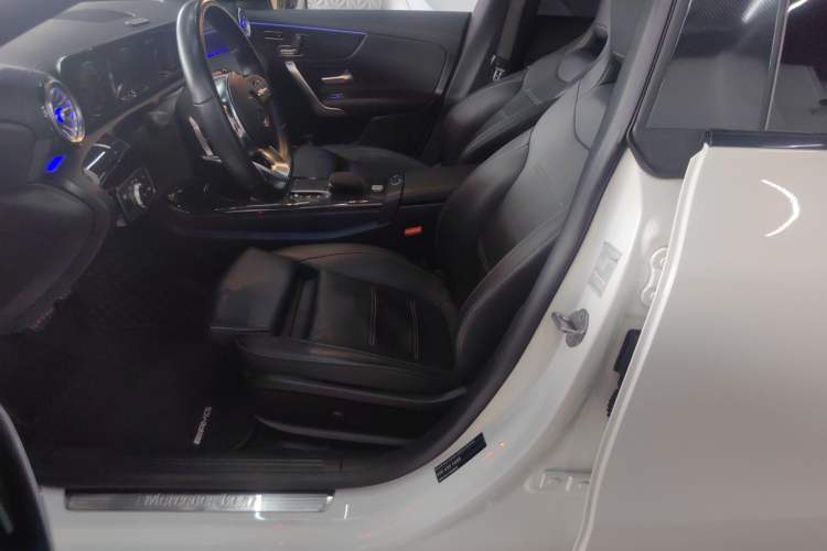 Used Mercedes-Benz CLA 2021 CLA 260 4MATIC Shooting Brake Left Front Seat