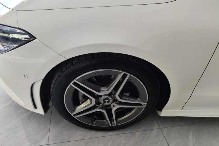 Used Mercedes-Benz CLA 2021 CLA 200 Shooting Brake Left Front Wheel Hub