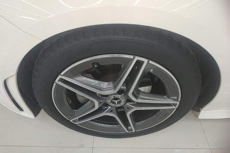 Used Mercedes-Benz CLA 2021 CLA 200 Shooting Brake Left Front Wheel Hub