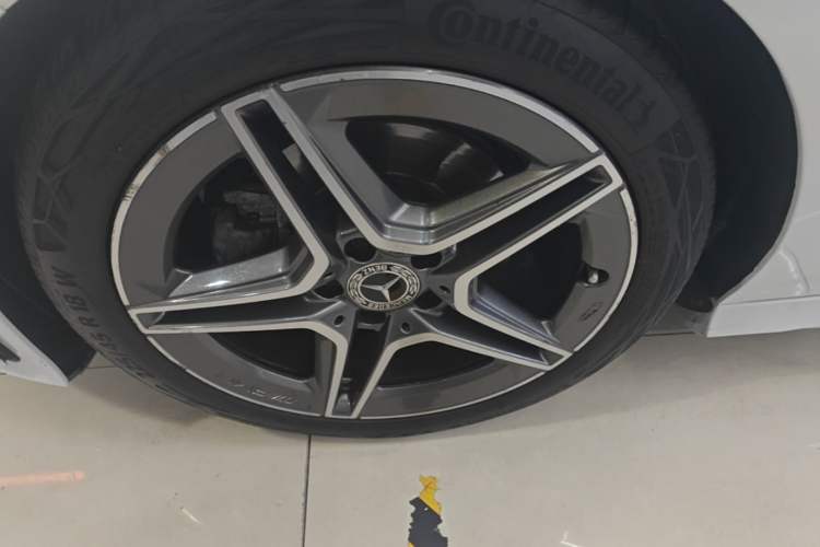 Used Mercedes-Benz CLA 2021 CLA 200 Shooting Brake Left Front Wheel Hub