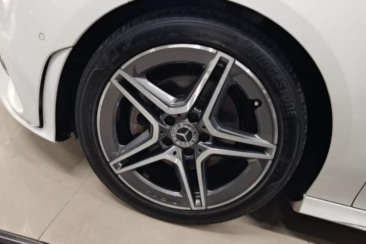 Used Mercedes-Benz CLA 2021 CLA 200 Left Front Wheel Hub