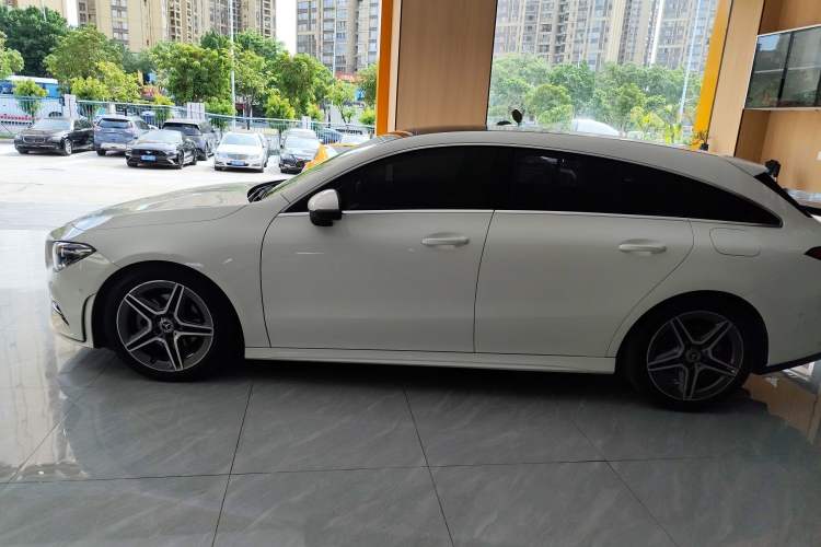 Used Mercedes-Benz CLA 2021 CLA 200 Shooting Brake Left Side