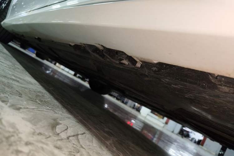 Used Mercedes-Benz CLA 2021 CLA 200 4MATIC Left Side Sill