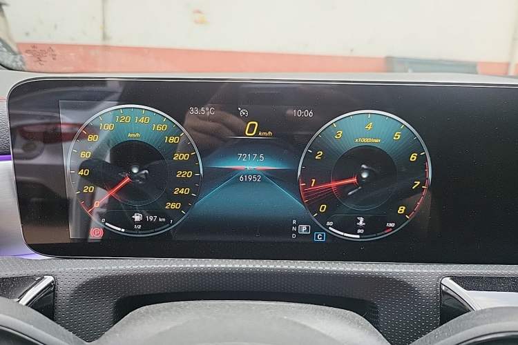 Used Mercedes-Benz CLA 2021 CLA 200 4MATIC Odometer Close Up