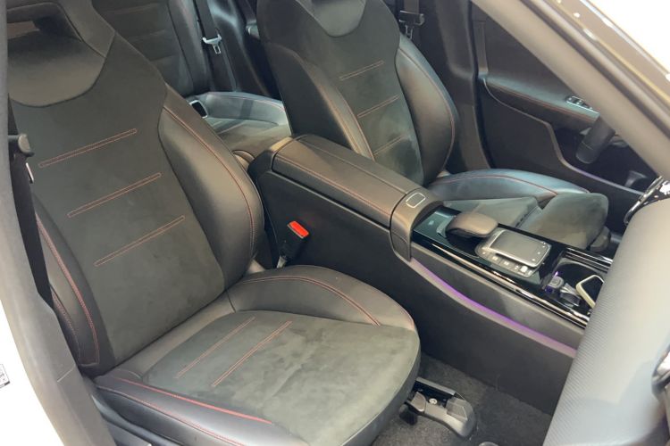 Used Mercedes-Benz CLA 2021 CLA 200 Shooting Brake Right Front Seat