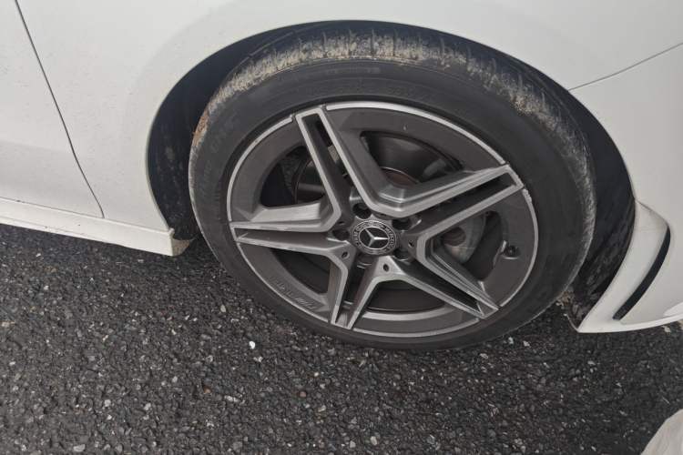 Used Mercedes-Benz CLA 2021 CLA 200 Right Front Wheel Hub