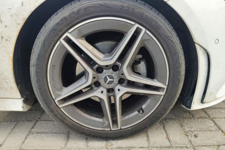 Used Mercedes-Benz CLA 2021 CLA 200 Right Front Wheel Hub