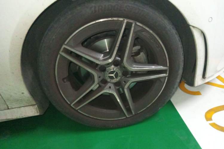 Used Mercedes-Benz CLA 2021 CLA 200 Shooting Brake Right Front Wheel Hub