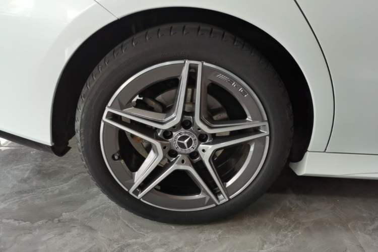 Used Mercedes-Benz CLA 2021 CLA 200 Right Rear Wheel Hub