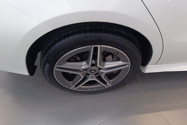 Used Mercedes-Benz CLA 2021 CLA 200 Right Rear Wheel Hub
