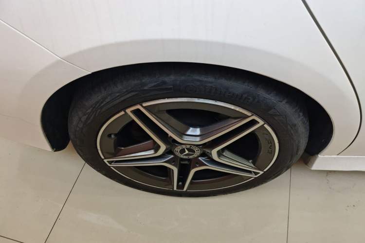 Used Mercedes-Benz CLA 2021 CLA 200 Right Rear Wheel Hub