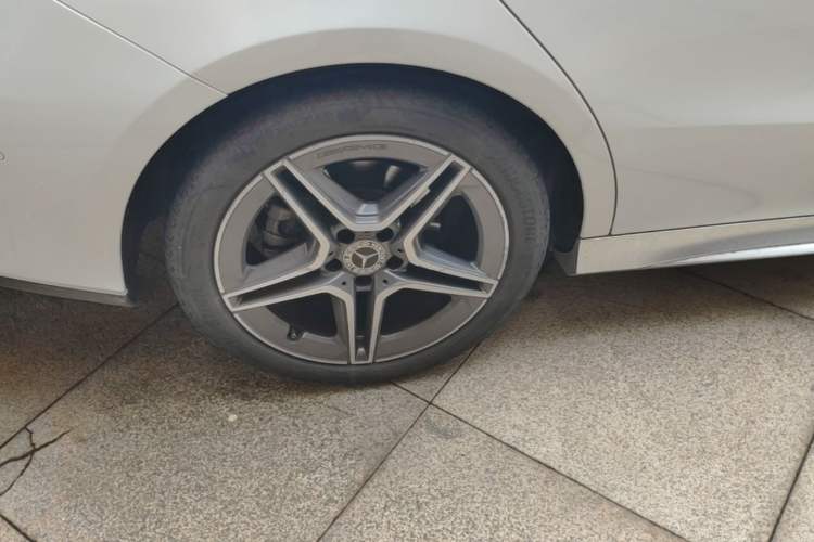 Used Mercedes-Benz CLA 2021 CLA 200 Right Rear Wheel Hub