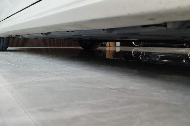 Used Mercedes-Benz CLA 2021 CLA 200 Shooting Brake Right Side Sill