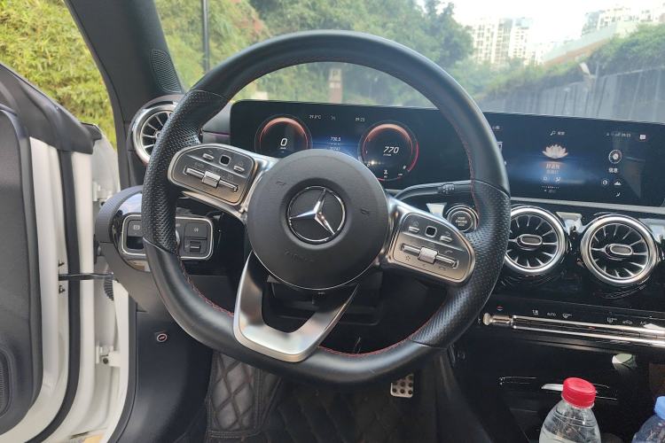 Used Mercedes-Benz CLA 2021 CLA 200 Shooting Brake Steering Wheel