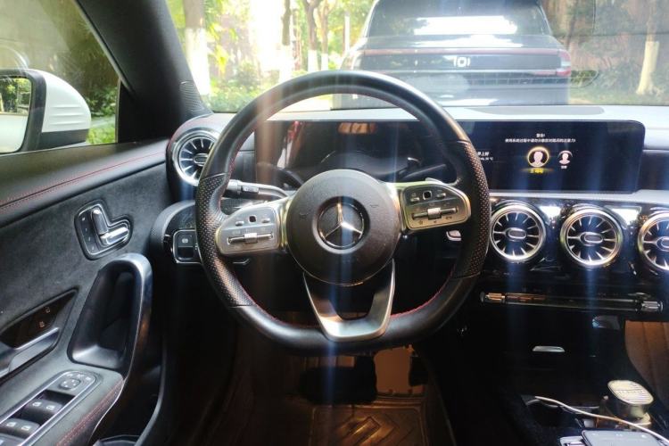 Used Mercedes-Benz CLA 2021 CLA 200 Shooting Brake Steering Wheel