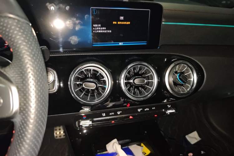 Used Mercedes-Benz CLA 2022-Year Updated CLA 200 Audio And AC Panel