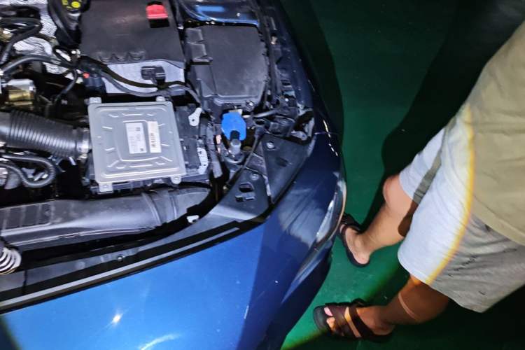Used Mercedes-Benz CLA 2022-Year Updated CLA 200 Engine Bay Left
