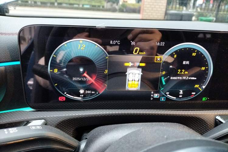 Used Mercedes-Benz CLA 2022-Year Updated CLA 200 Instrument Cluster
