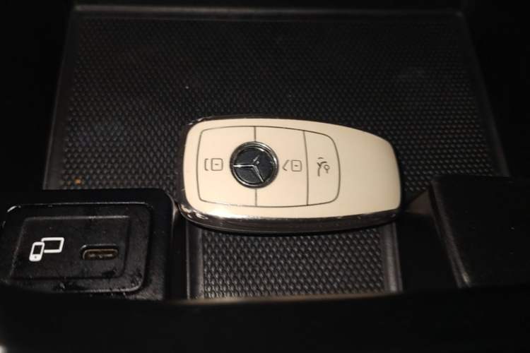 Used Mercedes-Benz CLA 2022-Year Updated CLA 200 Interior 1