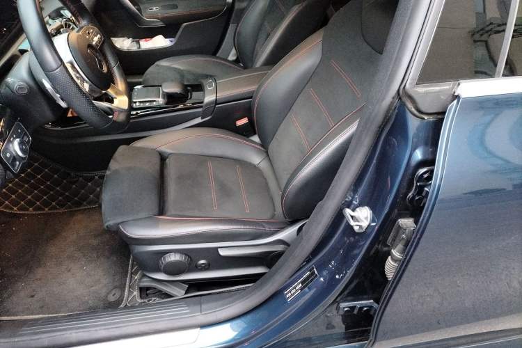 Used Mercedes-Benz CLA 2022-Year Updated CLA 200 Left Front Seat