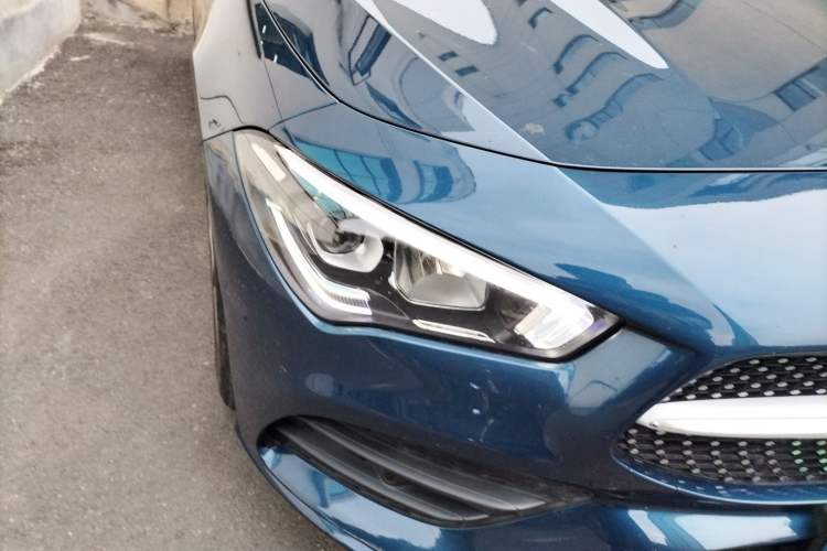 Used Mercedes-Benz CLA 2022-Year Updated CLA 200 Right Front Headlight