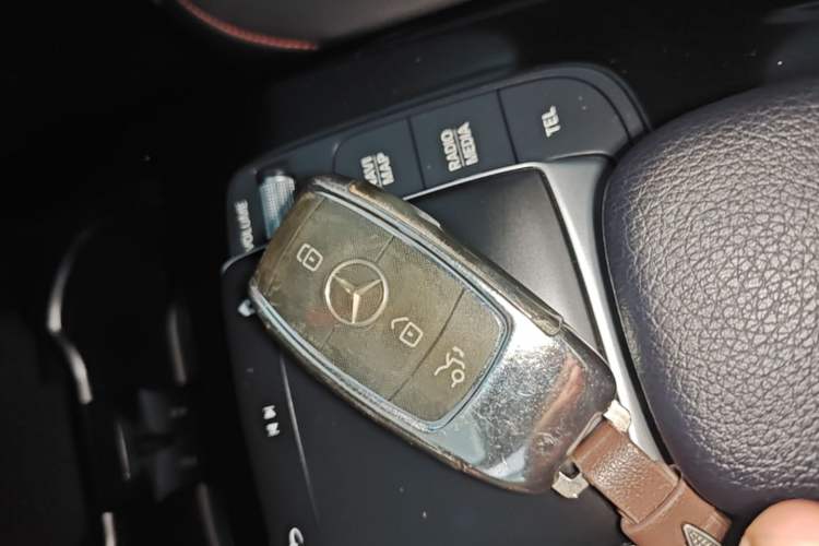 Used Mercedes-Benz CLA 2022-Year Updated CLA 200 Vehicle Key