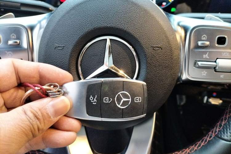 Used Mercedes-Benz CLA 2022-Year Updated CLA 200 Vehicle Key