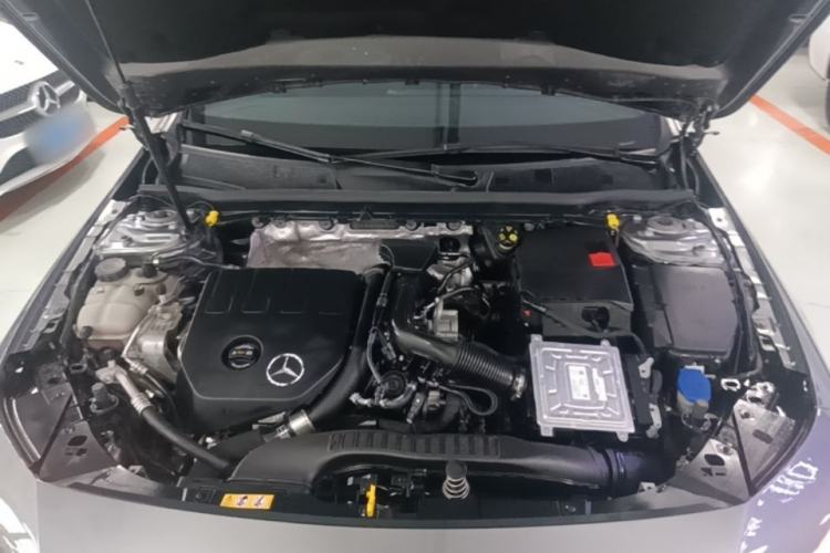 Used Mercedes-Benz CLA 2022-Year Updated CLA 200 Engine Bay