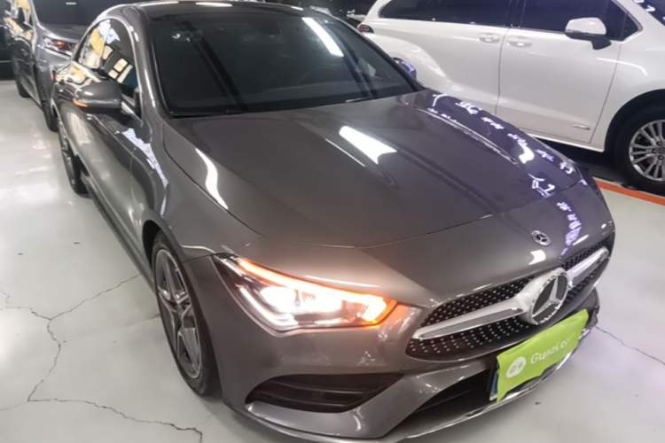 Used Mercedes-Benz CLA 2022-Year Updated CLA 200 Front Right 45 Deg