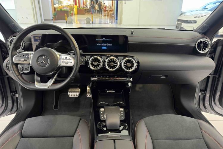 Used Mercedes-Benz CLA 2022 Refreshed CLA 200 Shooting Brake Interior 12