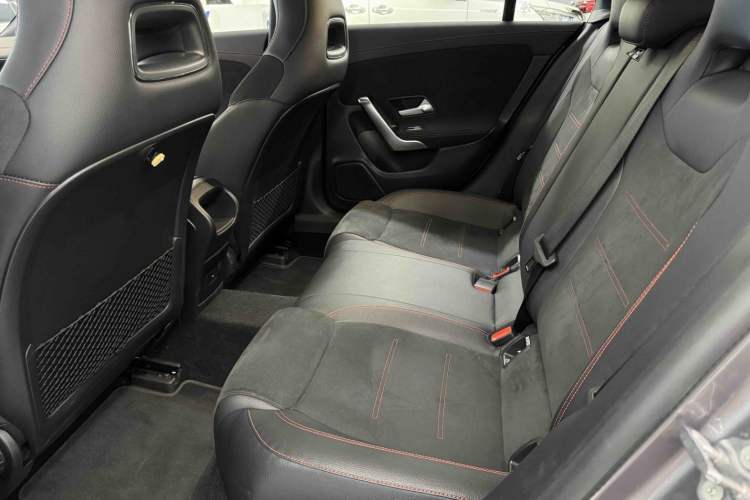 Used Mercedes-Benz CLA 2022 Refreshed CLA 200 Shooting Brake Interior 8