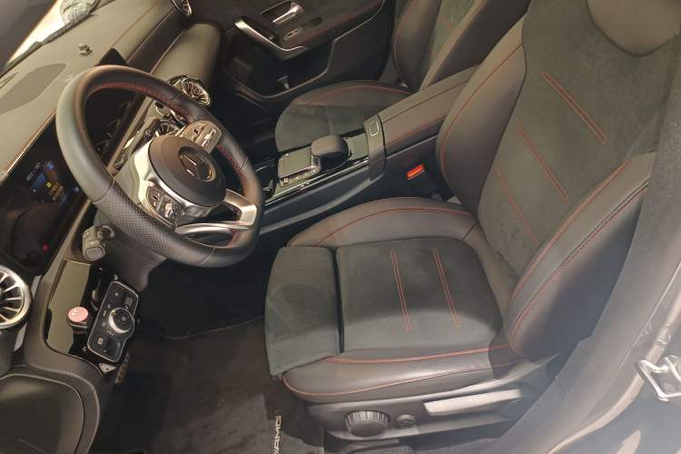 Used Mercedes-Benz CLA 2022 Refreshed CLA 200 Shooting Brake Left Front Seat