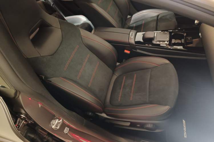 Used Mercedes-Benz CLA 2022 Refreshed CLA 200 Shooting Brake Right Front Seat