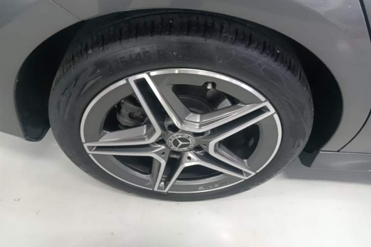 Used Mercedes-Benz CLA 2022-Year Updated CLA 200 Right Rear Wheel Hub