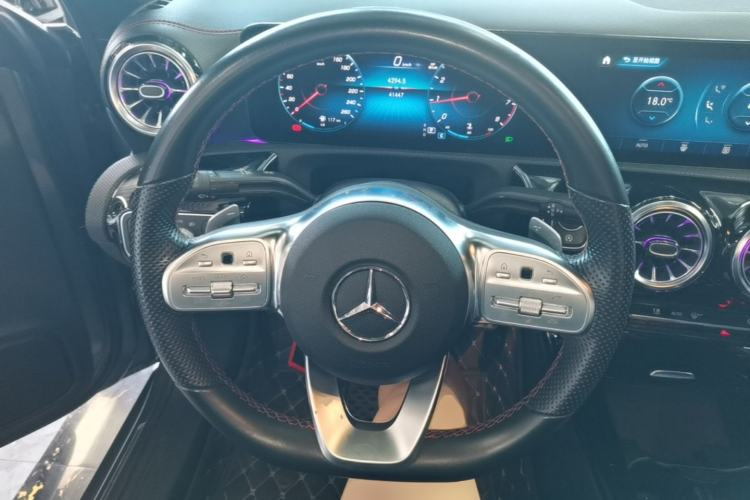 Used Mercedes-Benz CLA 2022-Year Updated CLA 200 Steering Wheel