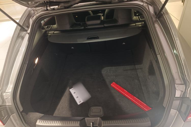 Used Mercedes-Benz CLA 2022 Refreshed CLA 200 Shooting Brake Trunk