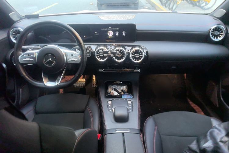 Used Mercedes-Benz CLA 2022 CLA 200 Shooting Brake Center Console